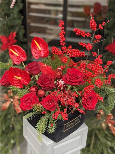 Love Grand Deluxe Yeni Yıl Aranjmanı