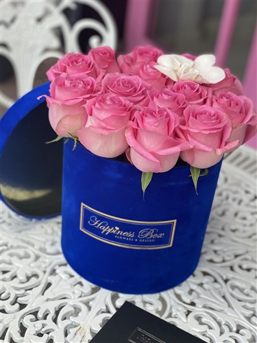 Mavi Orta Boy Silindir Kutuda Pembe İthal Güller