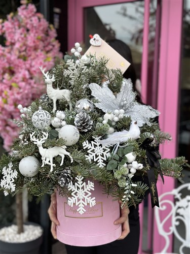 Özel Tasarımlı El Yapımı Yeni Yıl Ağacı