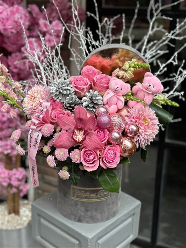 Pembe Deluxe Yılbaşı Aranjmanı