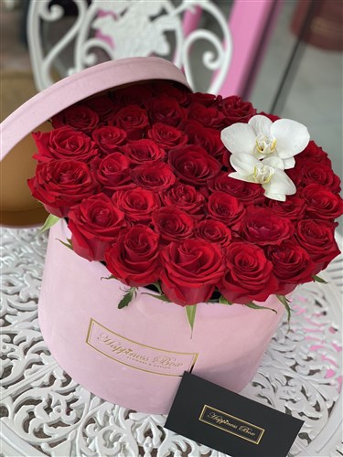 Pembe Kadife Mega Kutuda Kırmızı Güller