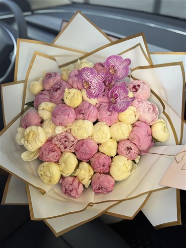 Romantic Şakayık Buketi