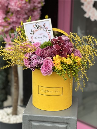 Sarı Kadife Kutuda Pembe Sarı Tonlarında Aranjman