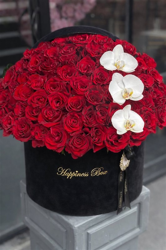 Valentine Deluxe Siyah Kutuda Kırmızı Güller