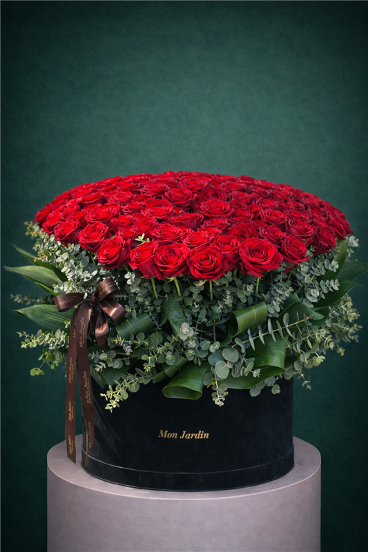 200 KIRMIZI GÜL KUTU