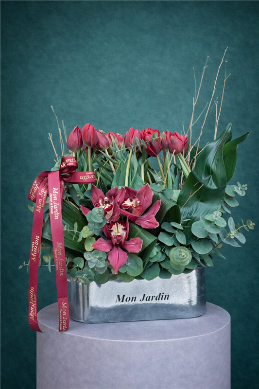 BORDO LALE GRİ KUTU ARANJMAN