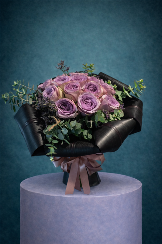 MİNİMALİST LİLA BUKETİ