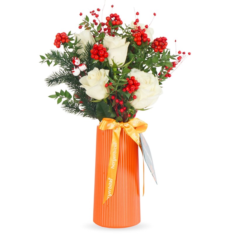 New Year’s White Bouquet (Vazolu Beyaz Güller ve Kokina Aranjmanı)