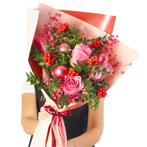 Pink Noel (Pembe Güller ve Kokina Buketi)