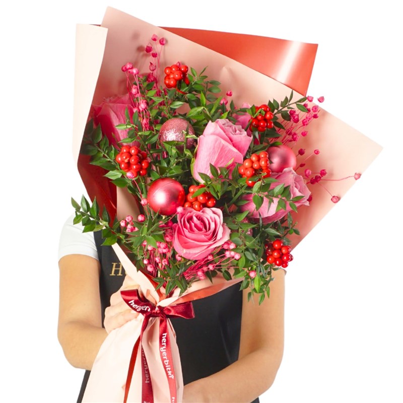 Pink Noel (Pembe Güller ve Kokina Buketi)