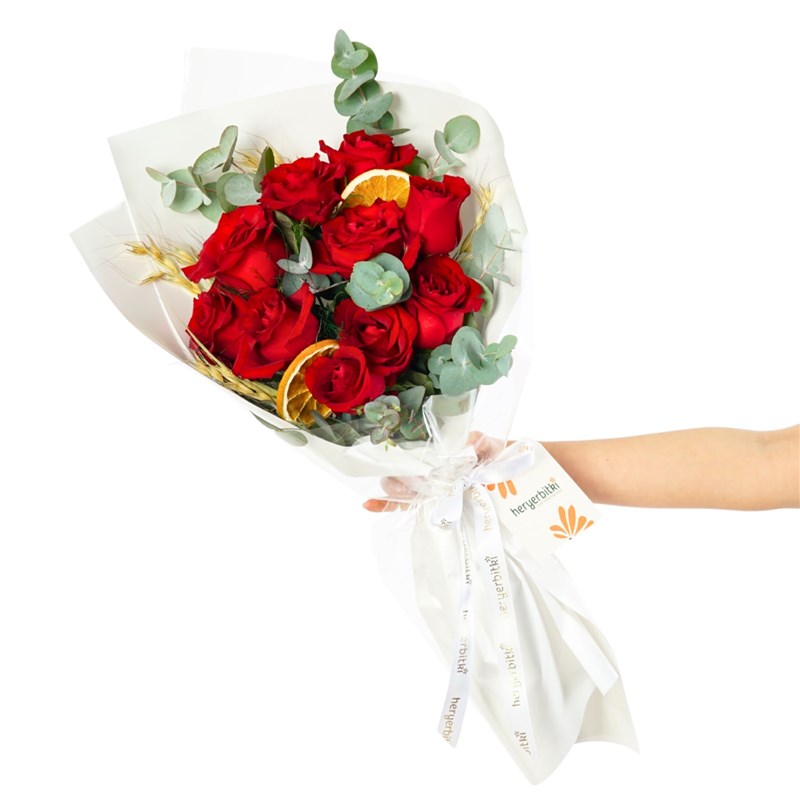 Ivory Rose Bouquet (Kırmızı Güller Buketi)