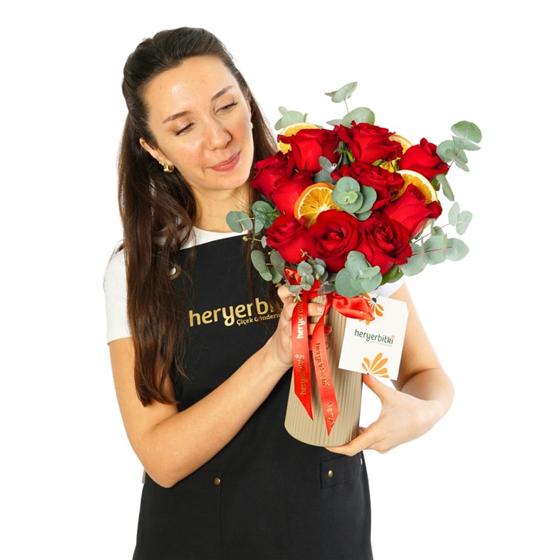 Red Aura (Bouquet of 10 Red Roses)