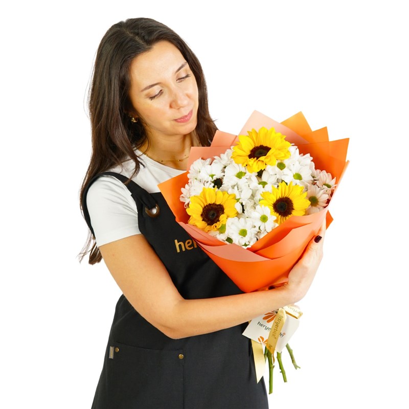 Blooming Daisy (Ayçiçeği ve Papatya Buketi)
