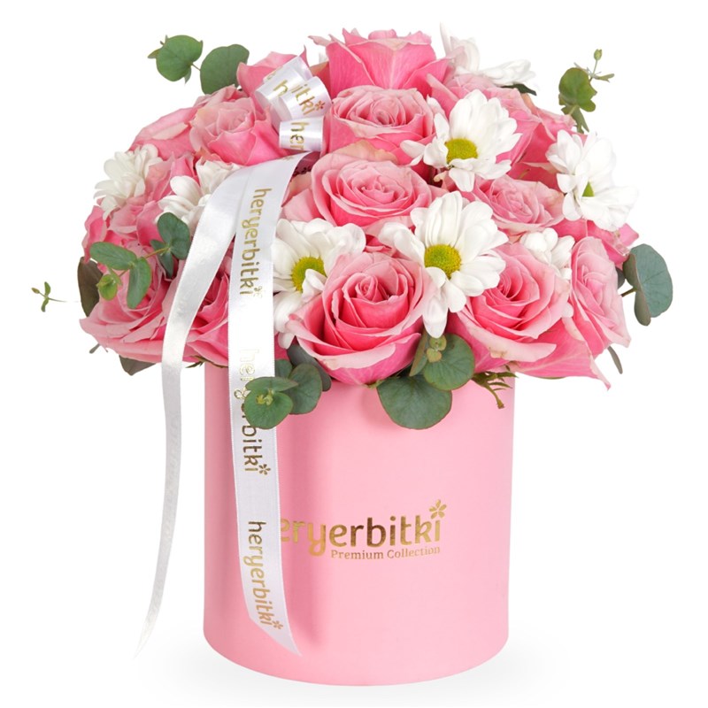Lovely (Roses and Daisies in a Pink Box)