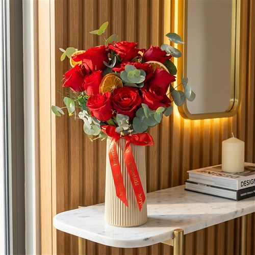 Red Aura (10'lu Kırmızı Güller Buketi)