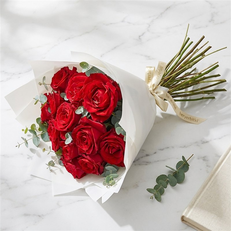 15'li Kırmızı Güller Buketi (Pure Love Roses)