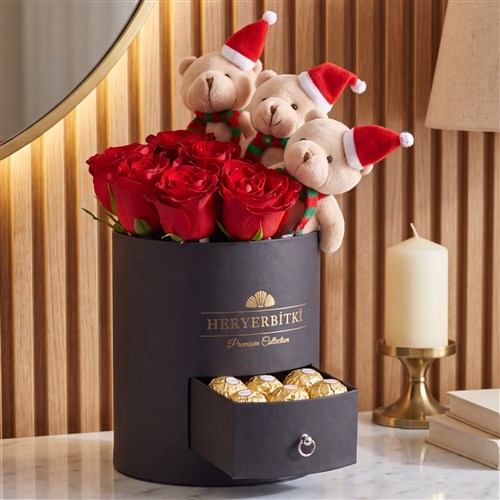 Premium Siyah Kutuda Kırmızı Güller, Yılbaşı Ayıcıkları ve Ferrero Rocher