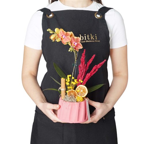 Sweetest Coral Gift (Ateş Orkide Aranjmanı)