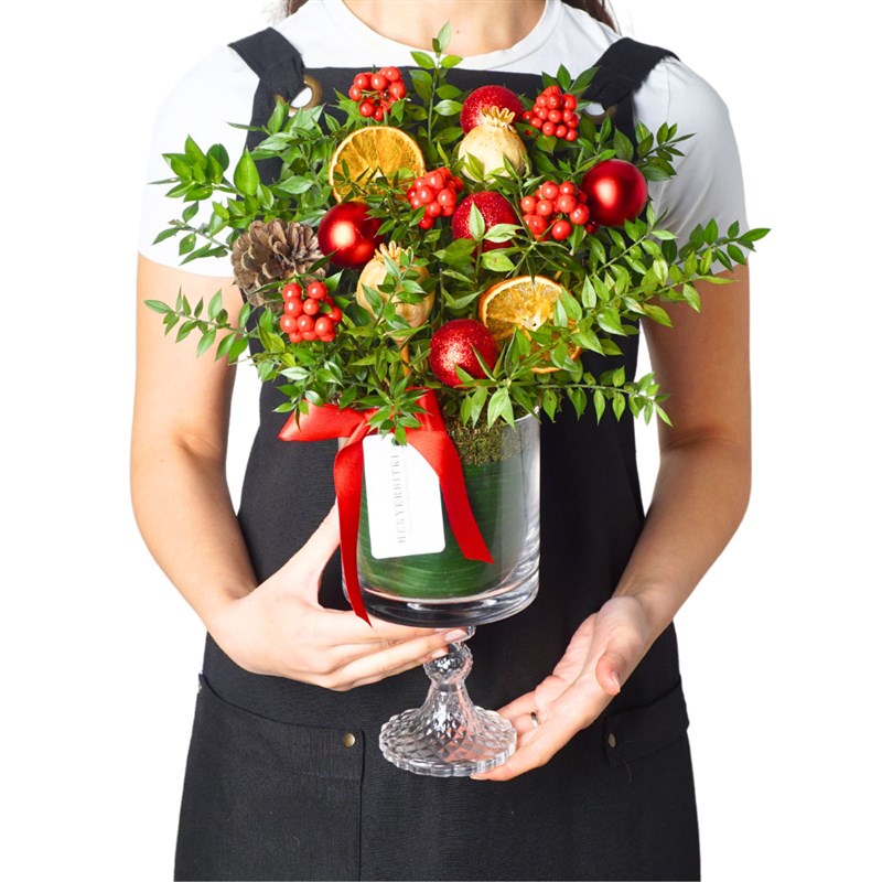 New Year Elegance & Ferrero Rocher Bundle (Kokina Arrangement and Chocolate Set)