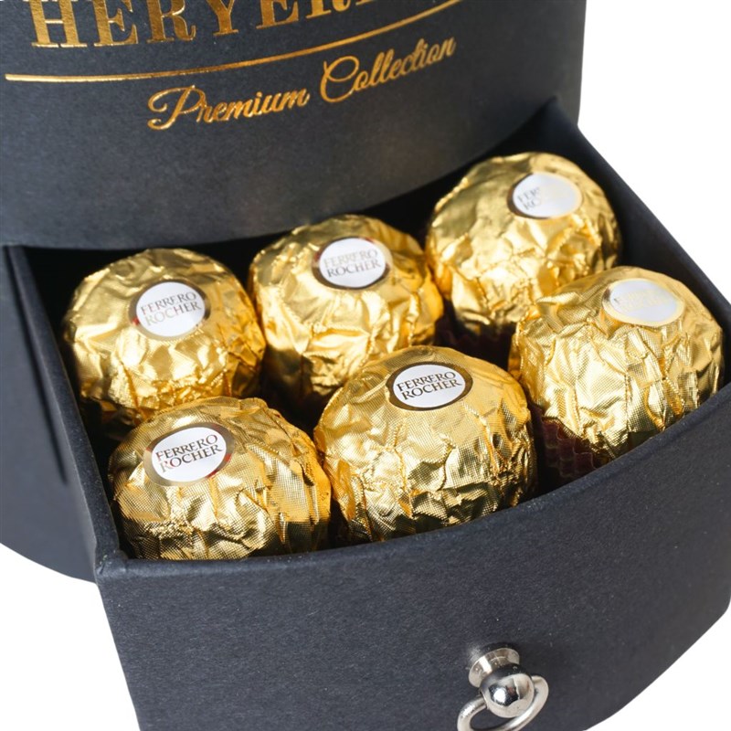 Premium Siyah Kutuda Kırmızı Güller ve Ferrero Rocher