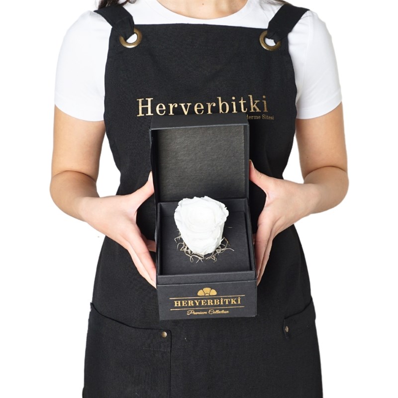Premium Kutuda Beyaz Solmayan Gül