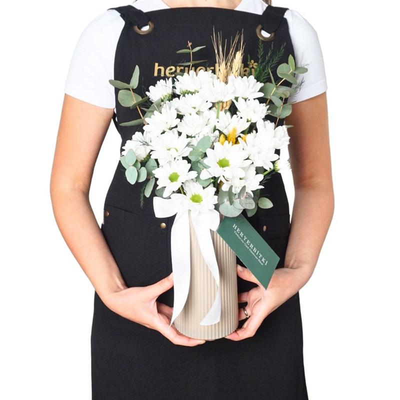 Floral Daisy Dreams (Daisy Bouquet Arrangement)