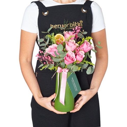 Floral Pink Roses (Pembe Güller Buketi)