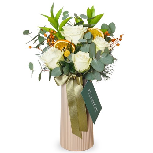 Beyaz Gül Buketi - Bej Vazoda (Floral White)