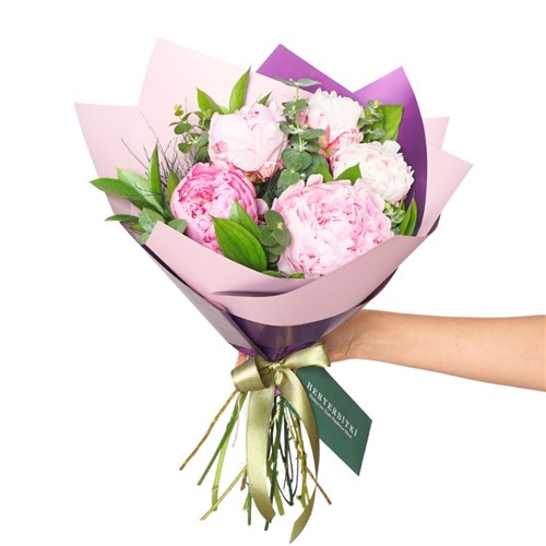 Blush Bloom (Şakayık Buketi)