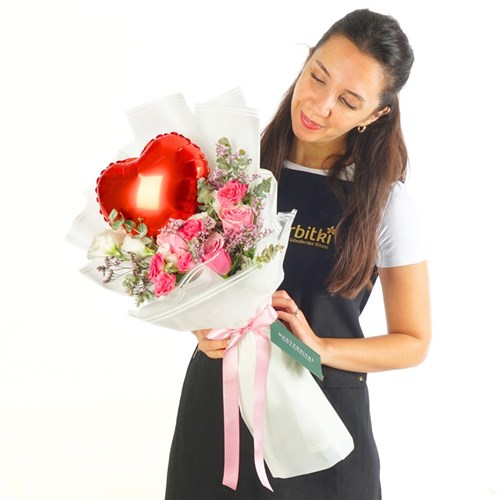 Amour (Balonlu Kalpli Güller Buketi)