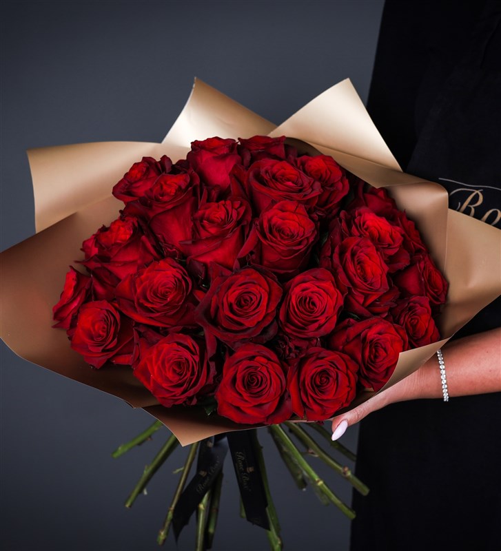 Rouge - 30 Red Rose Bouquet Valentine's Day Gift