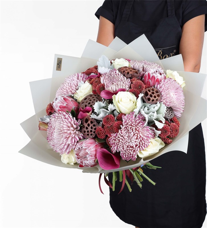 Coral XL - Protea Anastasia Gala and Lotus Flower Bouquet