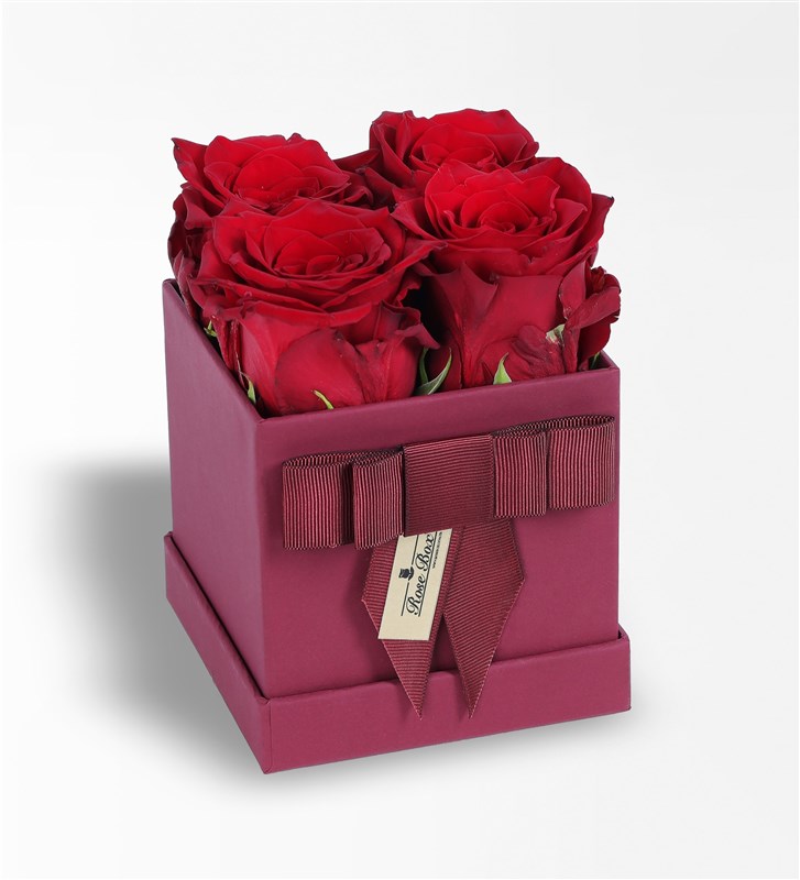 Valentine's Day Set of 2/4 Roses, Heart-Shaped Roses, and Godiva Napolitan Mini