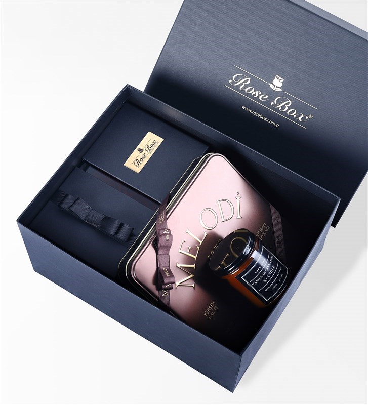 Vanilla XL Gift Box with 6 Everlasting Red Roses