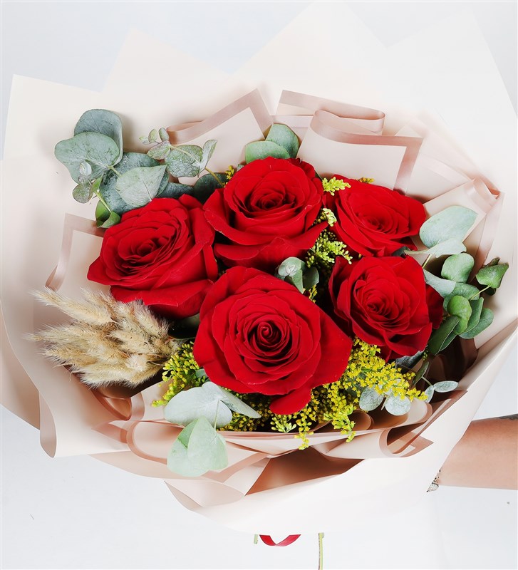 5 Red Rose Bouquet