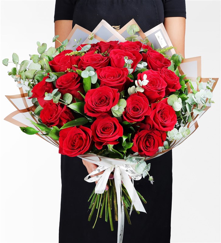 19 Red Rose Bouquet