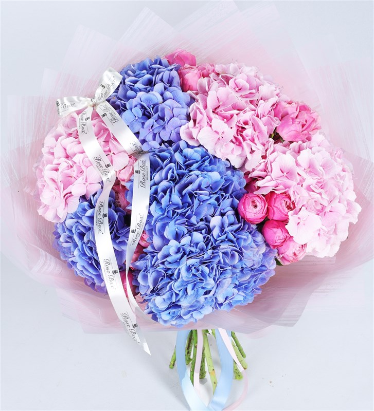Large Bouquet of Pink and Blue Hydrangeas and Silvia Pink Garden Roses