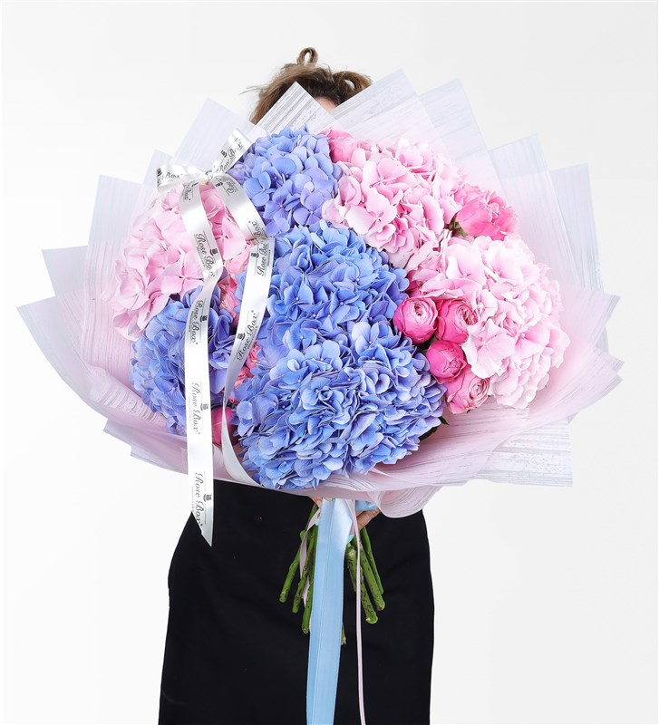 Large Bouquet of Pink and Blue Hydrangeas and Silvia Pink Garden Roses
