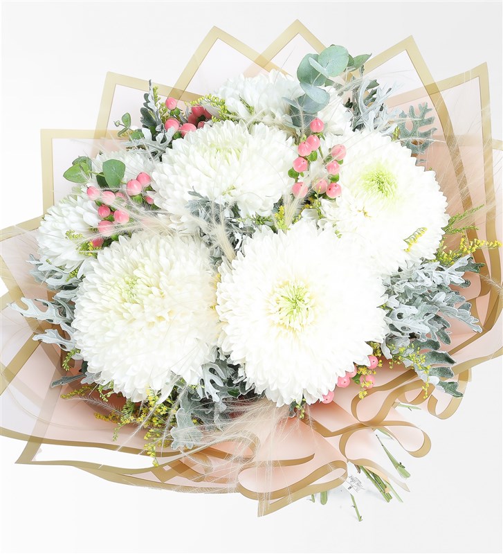5 White Jumbo Anastasia Bouquets