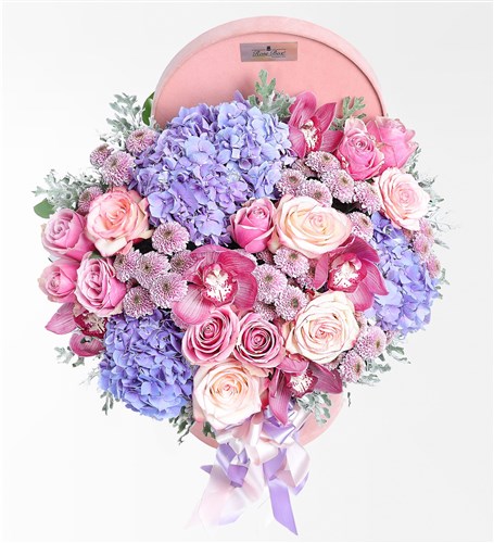 Pinky Grande In Box - Pembe Kadife Kutuda Ortanca, Güller ve Cymbidium Orkideler - 4