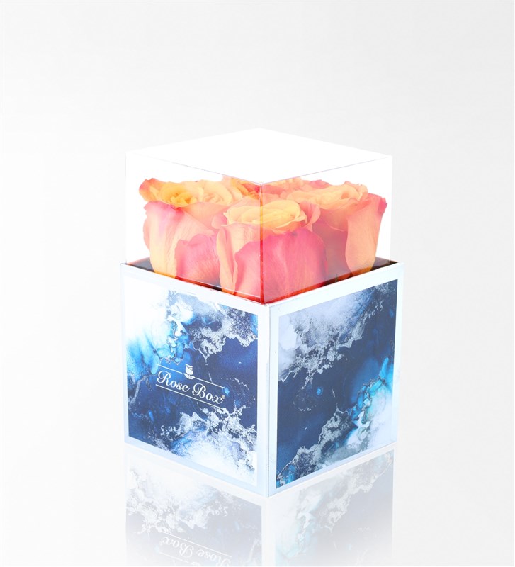 Aquamarine Mini Box with 4 Orange Roses