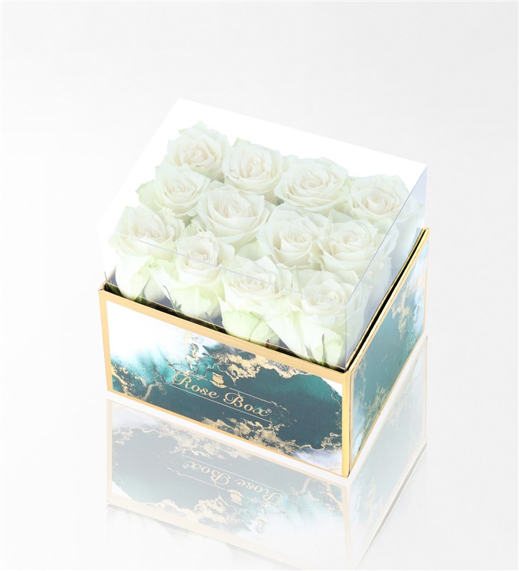 Emerald Maxi Box of 12 White Roses