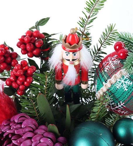 Bordo Kutuda Fındıkkıran, Anastasya Kokina Yılbaşı Çiçeği Aranjmanı - 2