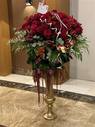 Intense Roses with Gold Vase