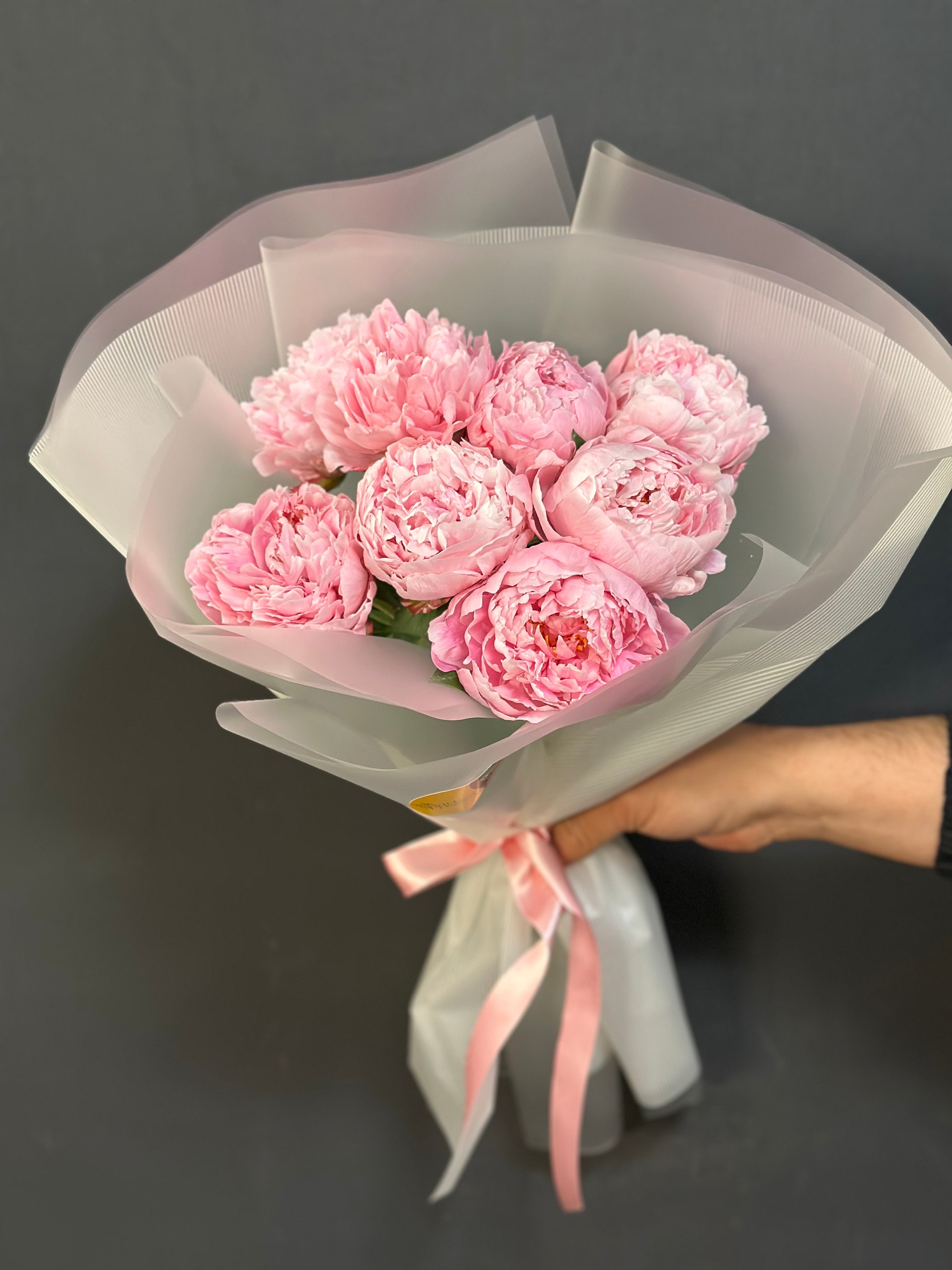 ピオニーページ Peonies (Şakayık) | Sarı Frezya | İstanbul Lüks Çiçek Siparişi