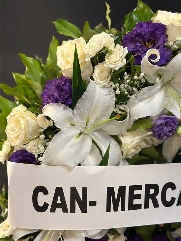 Cenaze için Bembeyaz Simit Çelenk