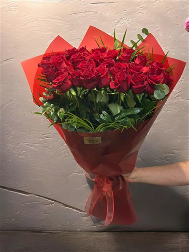 Elegance Blossoms 30 adet Kırmızı Gül Buketi