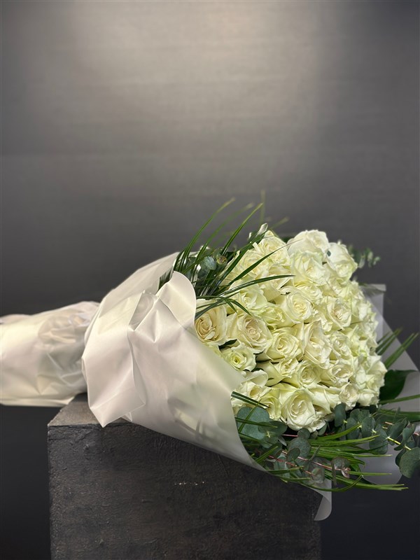 51 Beyaz Gül Buketi