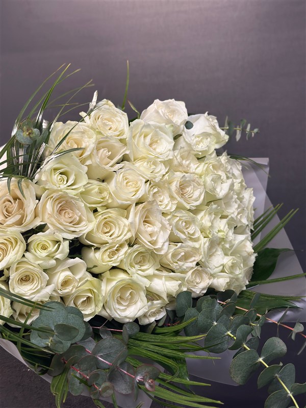 51 Beyaz Gül Buketi