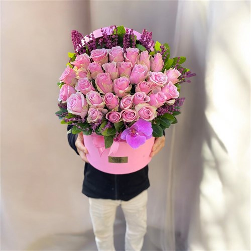 Roses | Sarı Frezya - İstanbul Online Lüks Çiçek Siparişi